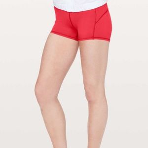 lululemon IN MOVEMENT SHORT *EVERLUX 2.5"